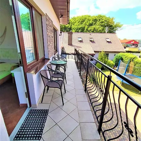 Kwatera prywatna Madzia Z Aneksami Kuchennymi *