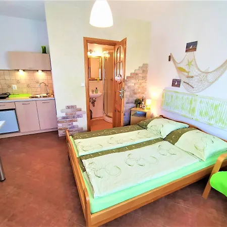 Madzia Z Aneksami Kuchennymi