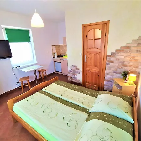 Madzia Z Aneksami Kuchennymi *